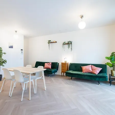 Apartment Center Loft